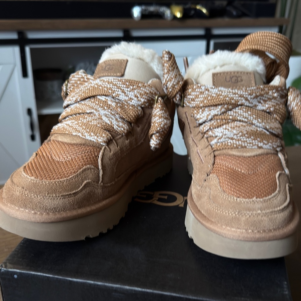 Women’s Ugg lowmel sneaker